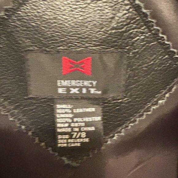 Girls leather jacket size 7/8 - Picture 3 of 4